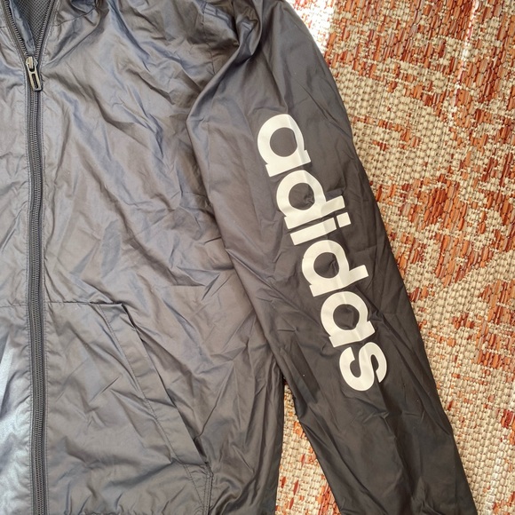 Women’s Adidas Windbreaker - Picture 3 of 12